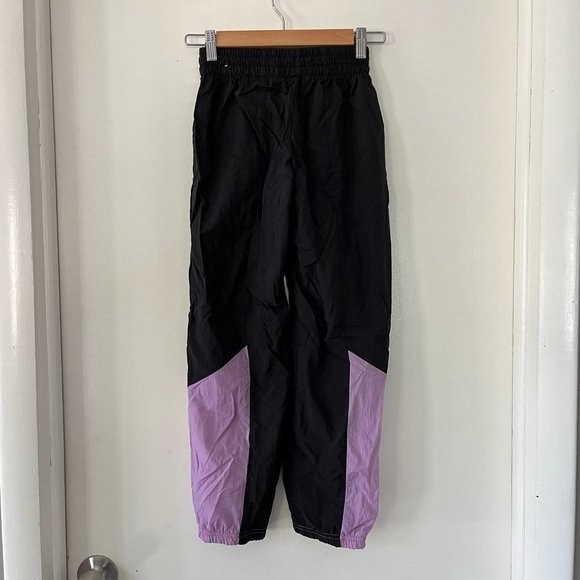 Nike Sportswear Heritage Girls Medium Woven Track Pants Black Purple - Picture 4 of 5